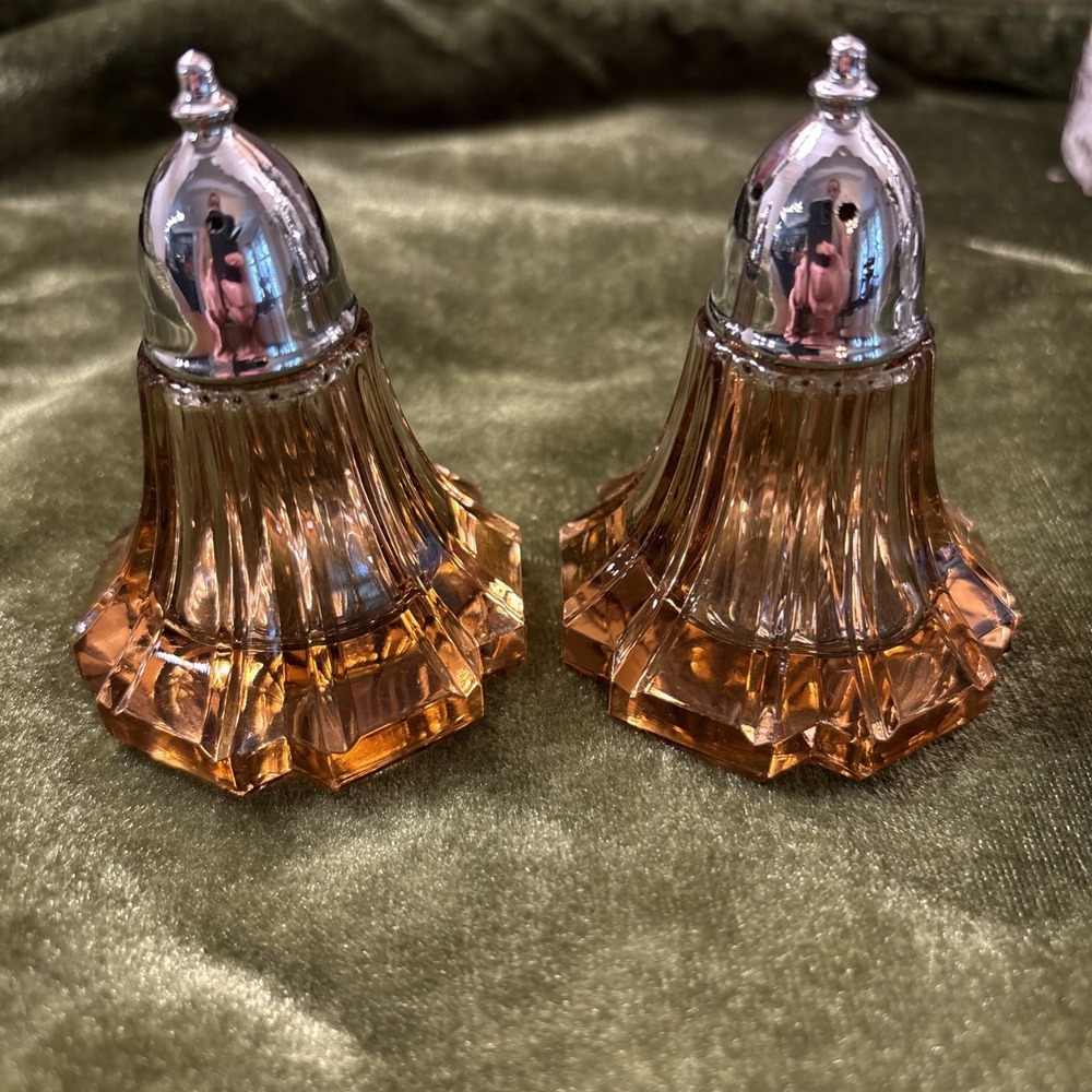 Vintage Art Deco Amber Salt & Pepper Shakers Silver Tone Lids Czechoslovakia